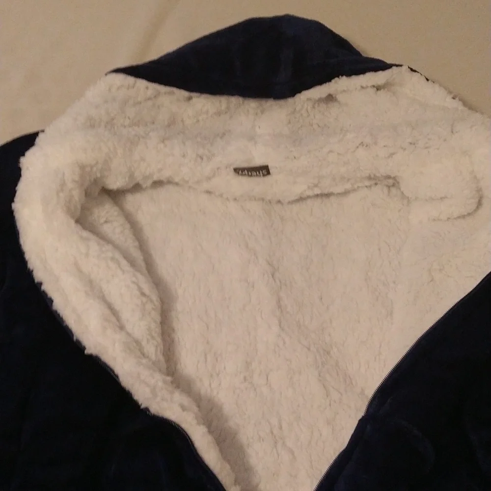 Knee Length Robe - Picture 3 of 10